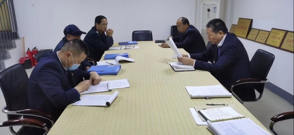 企業(yè)以人為本 員工以企為榮---超市分公司開展“學習企業(yè)文化 踐行三個三